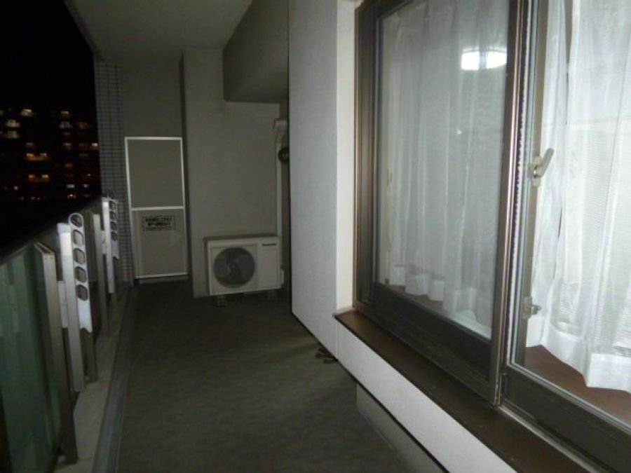 4LDK Southeast Corner Apartment for Sale in Miyazaki City - Thumbnail 3