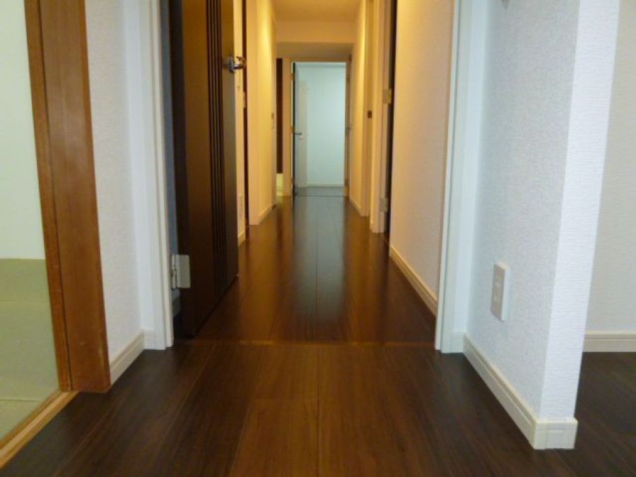 4LDK Southeast Corner Apartment for Sale in Miyazaki City - Thumbnail 4