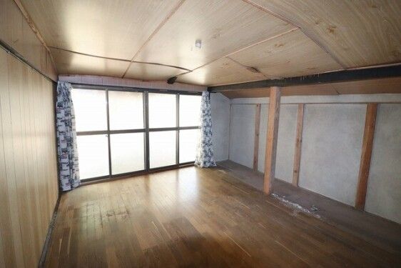 Spacious 10DK Kominka with Forest Land in Yanai City - Thumbnail 3