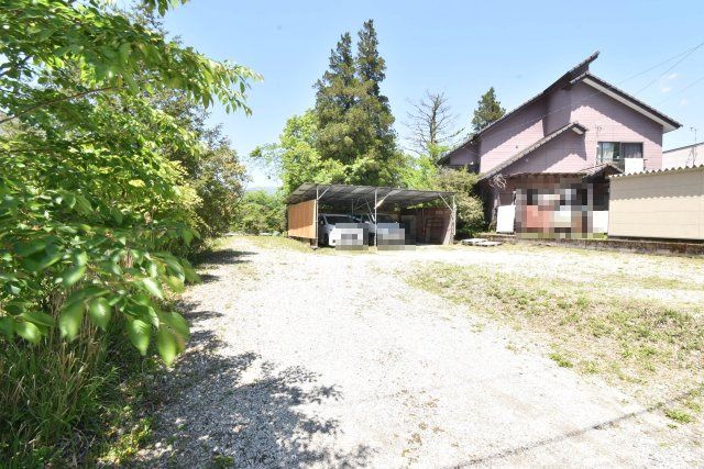 Land for Sale in Kirishima, Kagoshima - 330 sqm Plot - Thumbnail 2