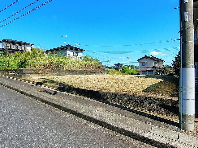 Land for Sale in Ishioka City, Ibaraki - 181.88 sqm Plot - Image 1