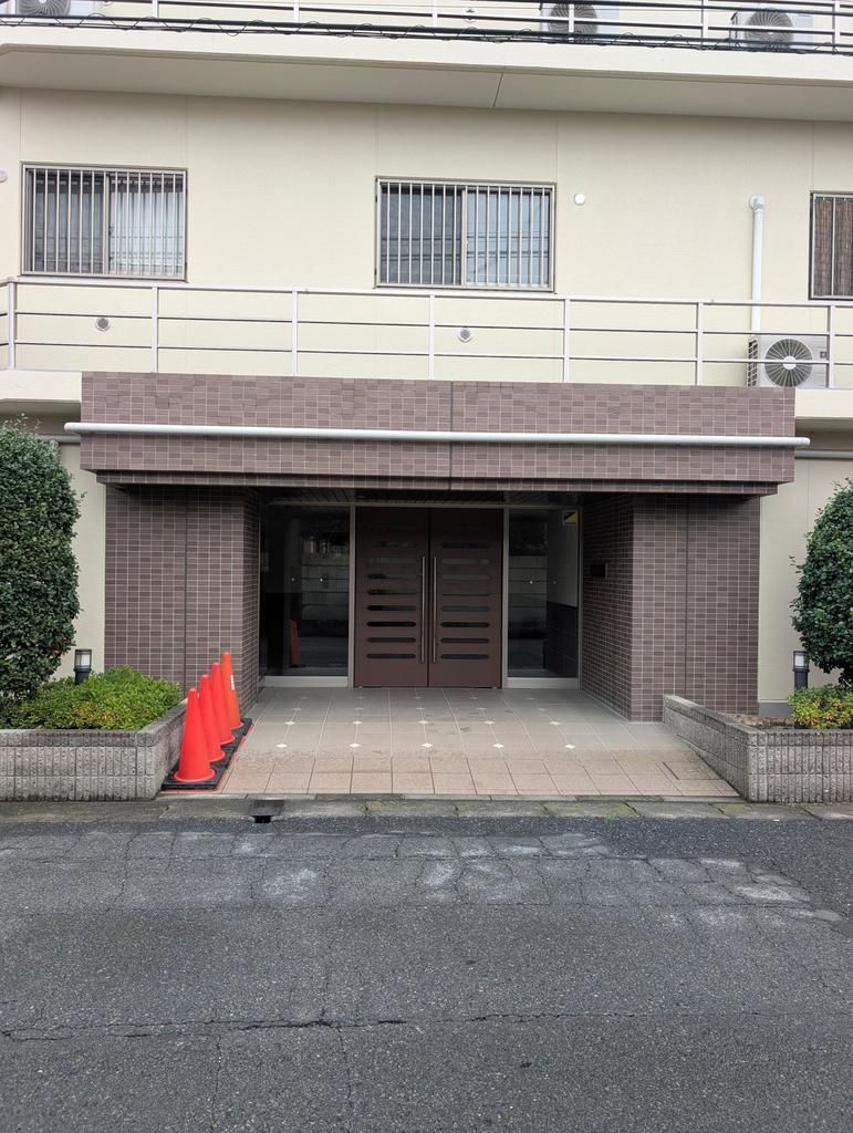 3LDK Apartment for Sale in Central Ota City, Gunma - Thumbnail 2