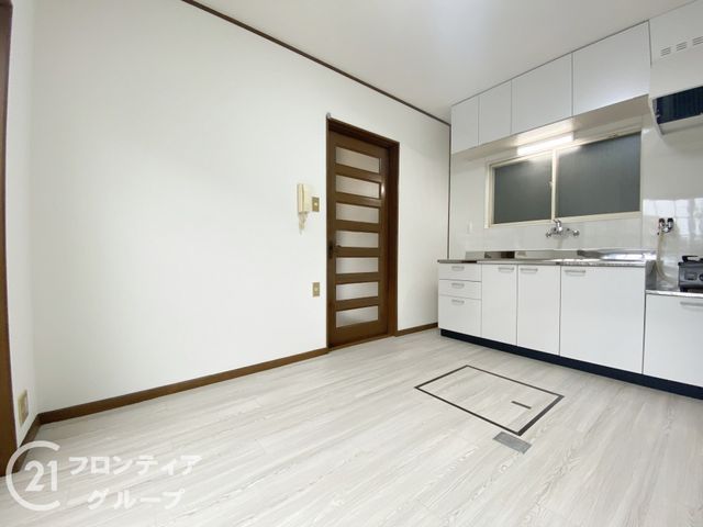 4DK Family House for Sale in Uji, Kyoto - Near Kōzuma Station - Thumbnail 3