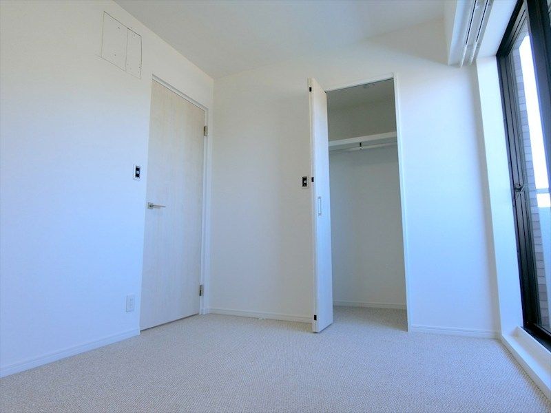 Renovated 3LDK Apartment in Kawasaki Miyamae Ward - Thumbnail 4