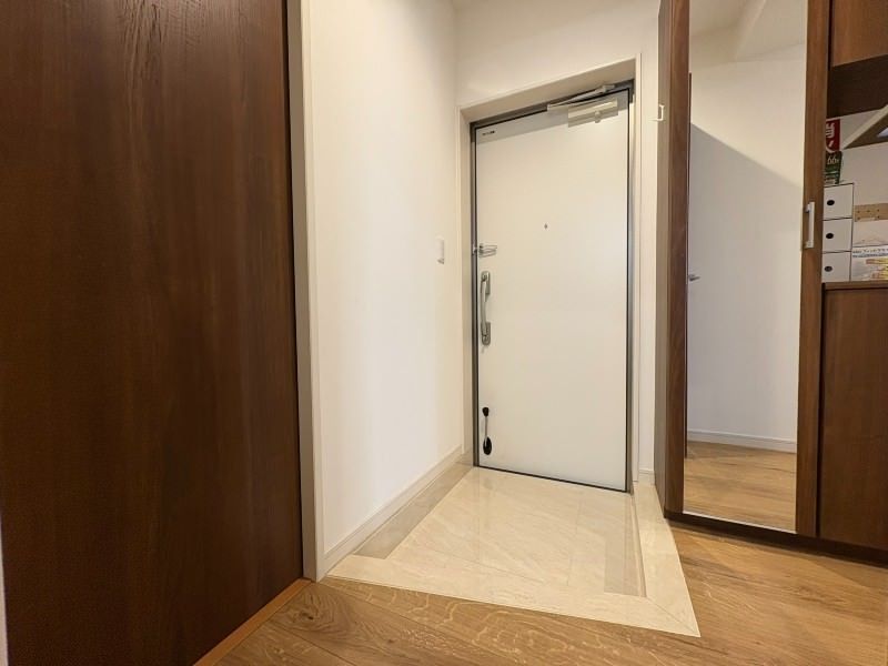 Wing Chaté Itoman 1946 4F/401 2LDK Apartment for Sale - Thumbnail 2