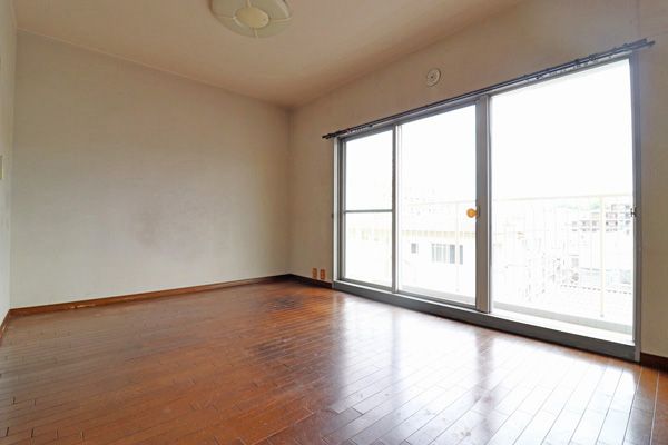 Wako House 5F: 3LDK Apartment for Sale in Saitama - Thumbnail 2