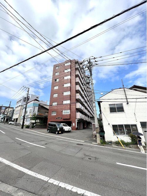 3LDK Apartment Near Minami-Otaru Station in Otaru - Thumbnail 3