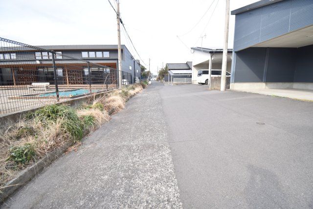笠之原公園住宅 A・B・C棟 3LDK Houses in Kanoya - Thumbnail 3