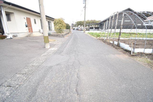 笠之原公園住宅 A・B・C棟 3LDK Houses in Kanoya - Thumbnail 4
