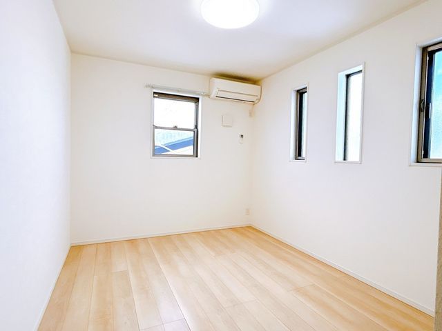 Renovated 4LDK House in Kahoku, Ishikawa - 98.01 sqm - Thumbnail 3