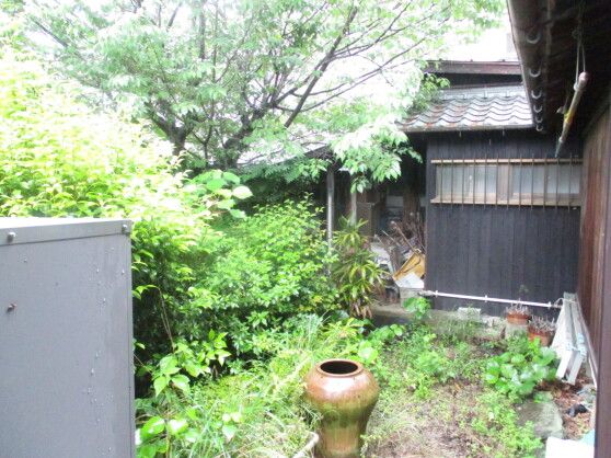 6K House for Sale in Yawatahama, Ehime with Agricultural Land - Thumbnail 3