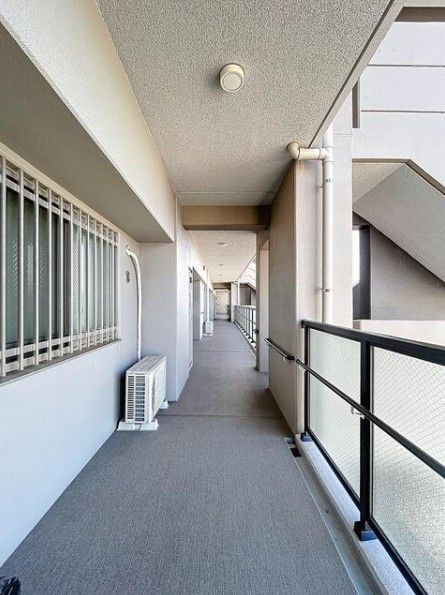 4LDK Corner Apartment in Green Hill Minami-Oita II Familie, Oita - Thumbnail 2