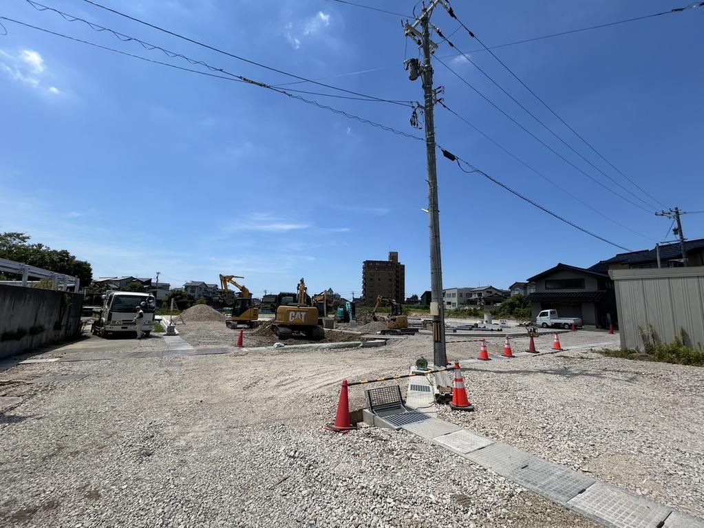 Land for Sale in Kanazawa's Yamashina - New 14-Plot Development - Thumbnail 3