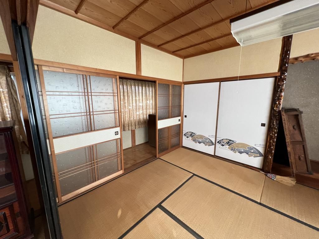 8DK Family House in Obama City, Fukui - 206.59m² on 726m² Land - Thumbnail 3