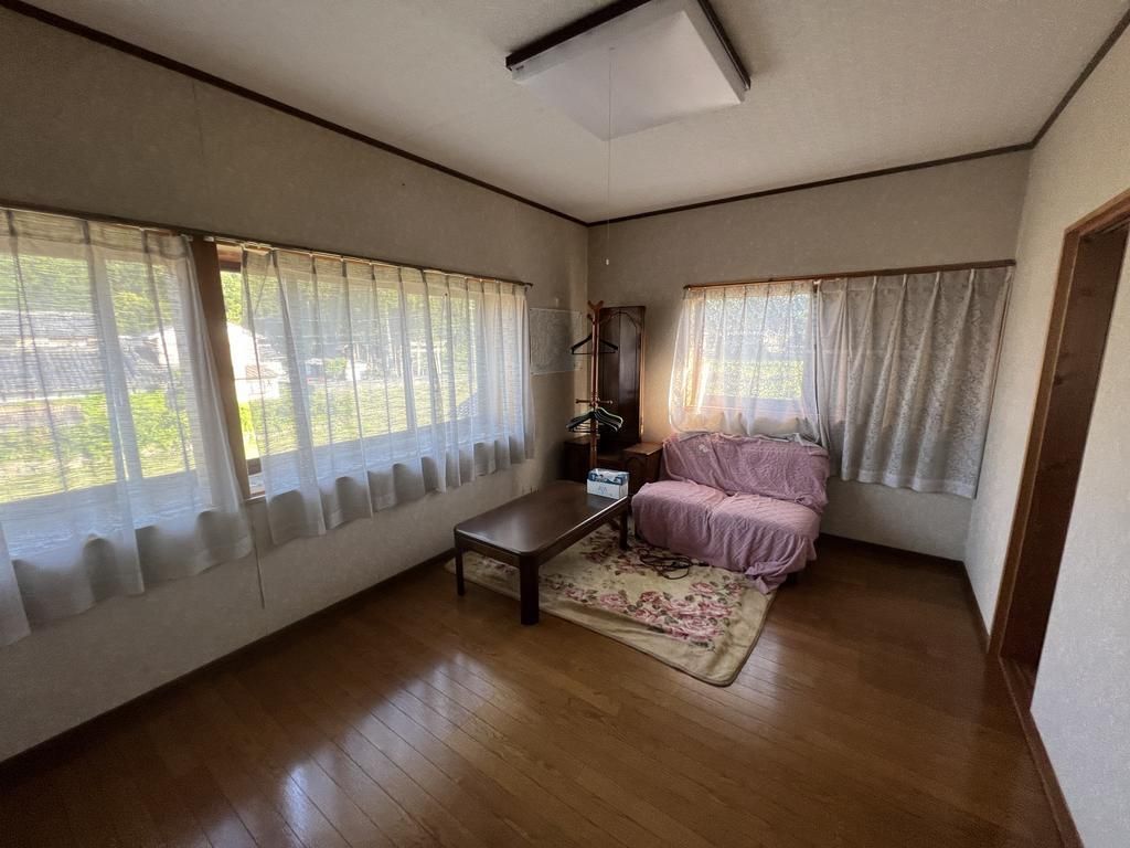 8DK Family House in Obama City, Fukui - 206.59m² on 726m² Land - Thumbnail 2