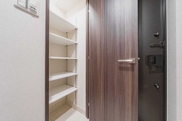 Open Residence Ko-Takebokoro 1LDK Apartment in Itabashi - Thumbnail 4