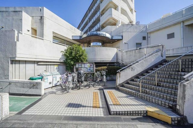 Open Residence Ko-Takebokoro 1LDK Apartment in Itabashi - Thumbnail 2