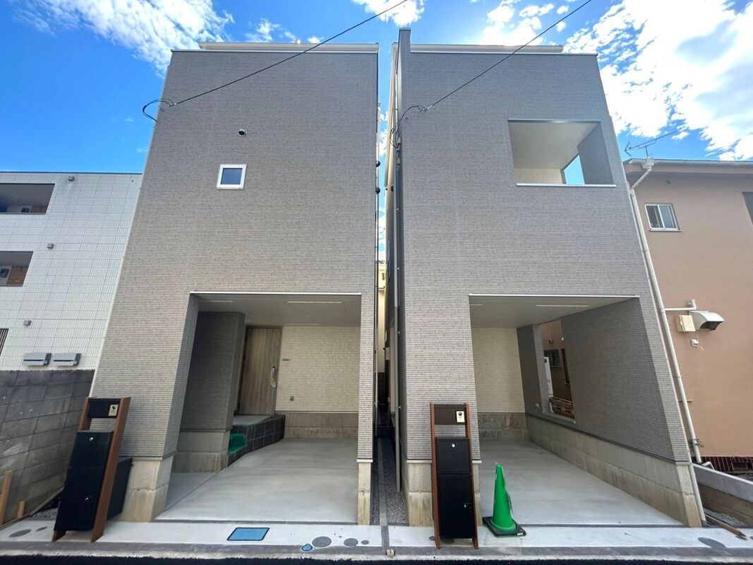 Land for Sale in Ikebukuro Honcho, Toshima, Tokyo - Thumbnail 2