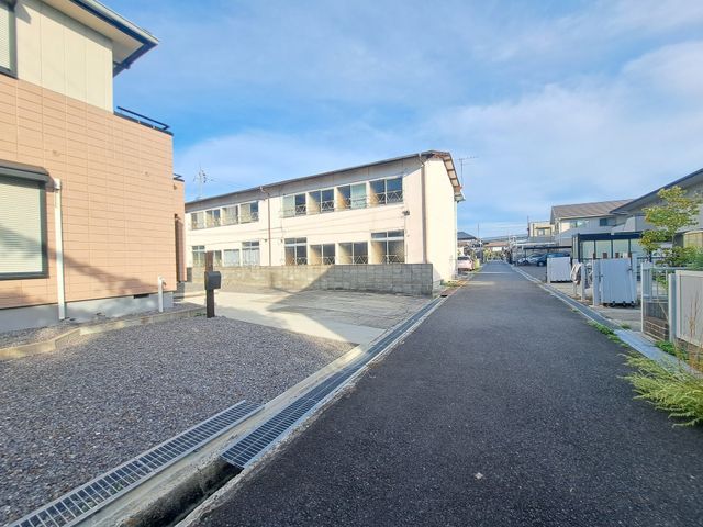 Renovated 4LDK Family House with Parking in Kusatsu, Shiga - Thumbnail 4