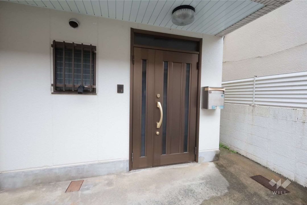 5LDK House for Sale in Nishinomiya with Rooftop Balcony - Thumbnail 3
