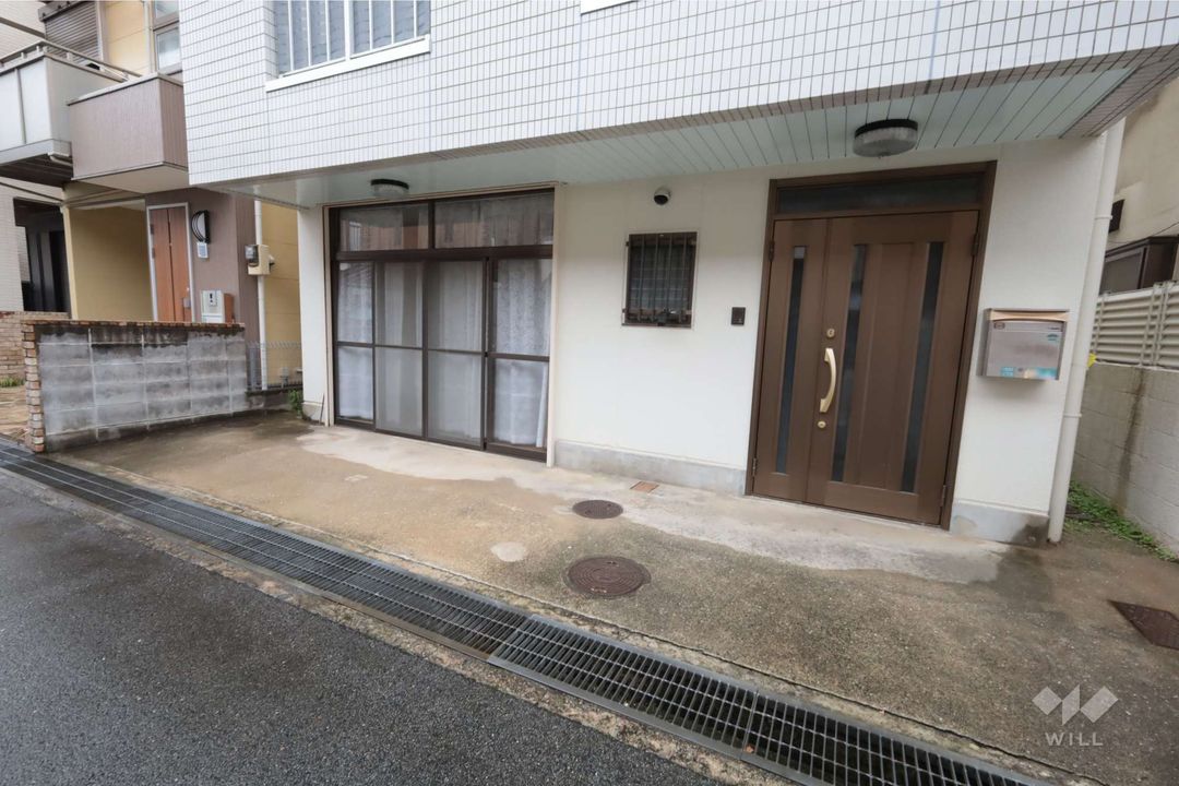 5LDK House for Sale in Nishinomiya with Rooftop Balcony - Thumbnail 4