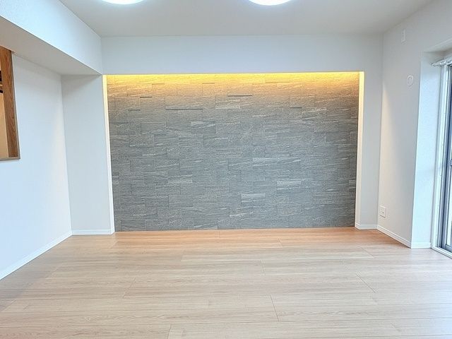 Renovated 3LDK Apartment in Soka Near Dokkyo University-mae Station - Thumbnail 2