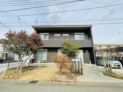 4LDK House for Sale in Oyama, Tochigi - Spacious Family Home — Image 1, Oyama, Tochigi
