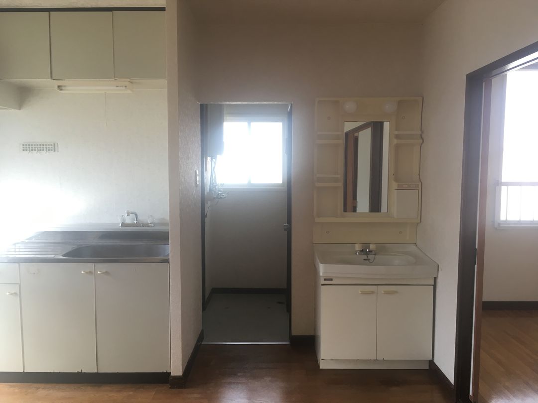 8-Unit Apartment Building for Sale in Kutchan, Hokkaido - Thumbnail 4