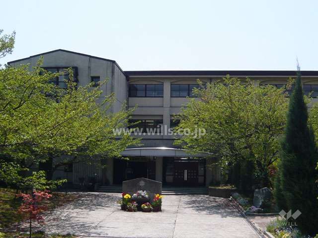 Spacious 3LDK Apartment in Nishinomiya Near Mondo Yakujin Station - Thumbnail 3