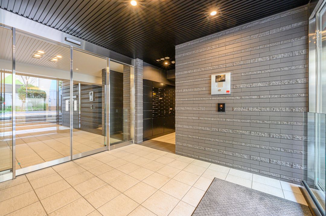 1LDK Apartment for Sale in Tsuzuki Fureai no Oka, Yokohama - Thumbnail 2