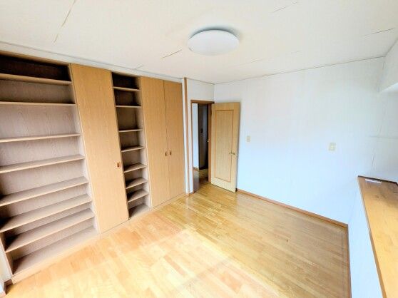6LDK Wooden Detached House for Sale in Kuki, Saitama - Thumbnail 4
