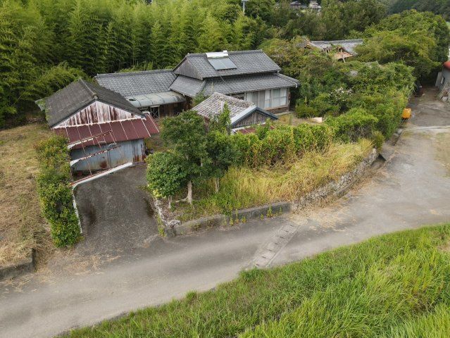 Land for Sale in Kami City, Kochi - 433 sqm Plot with Old House - Thumbnail 3