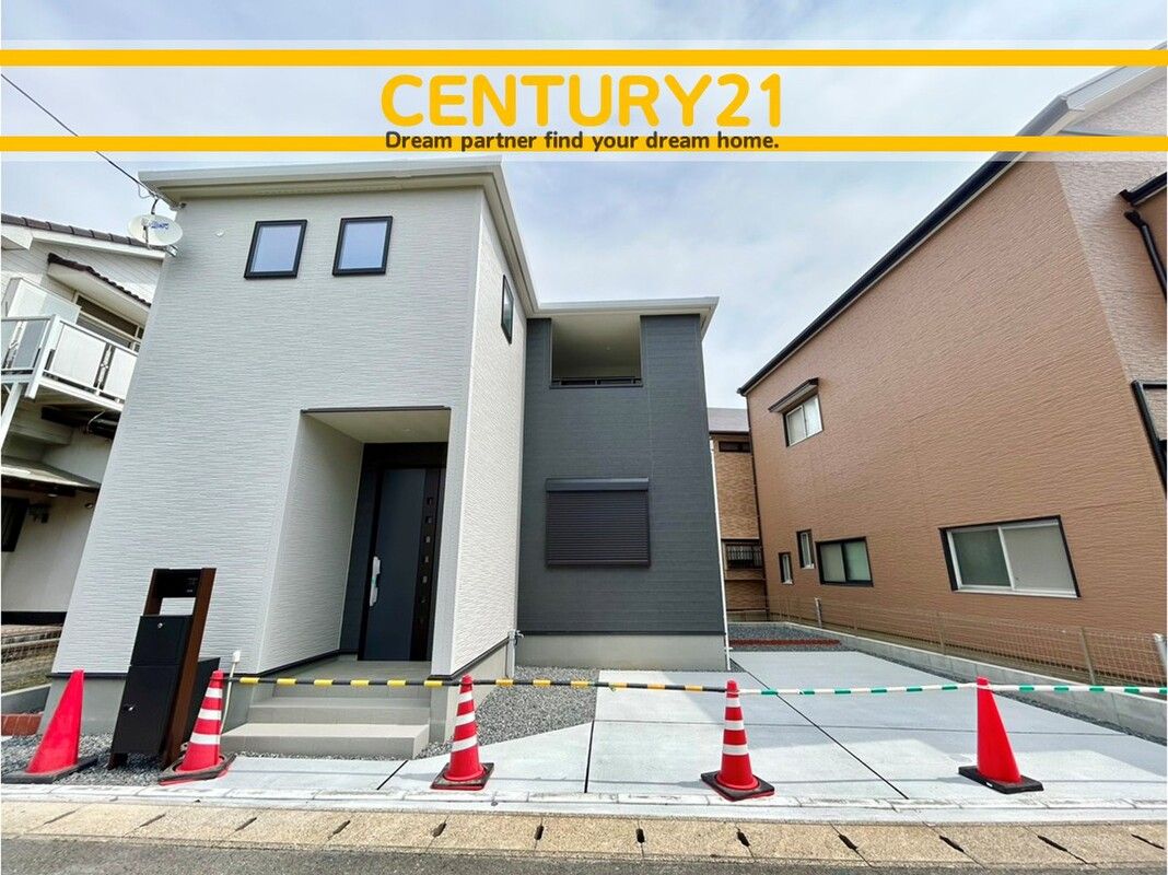 New 4LDK House for Sale in Kitakyushu, Fukuoka - Thumbnail 2