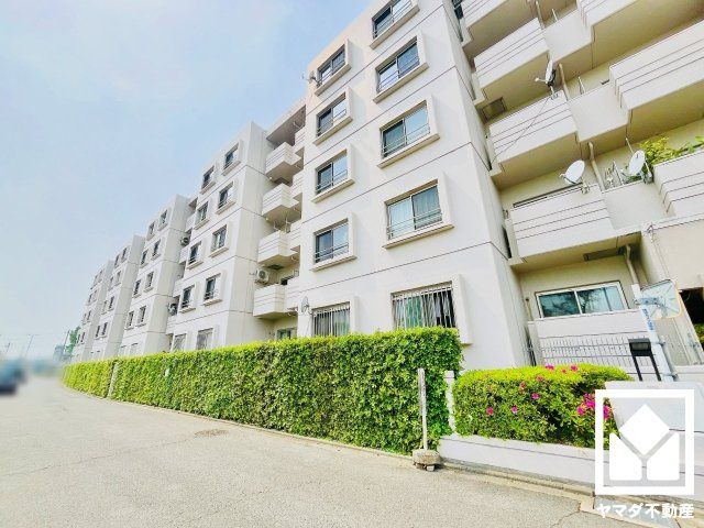 Cosmo Fushimi 5F 2LDK Apartment for Sale in Kyoto - Thumbnail 3