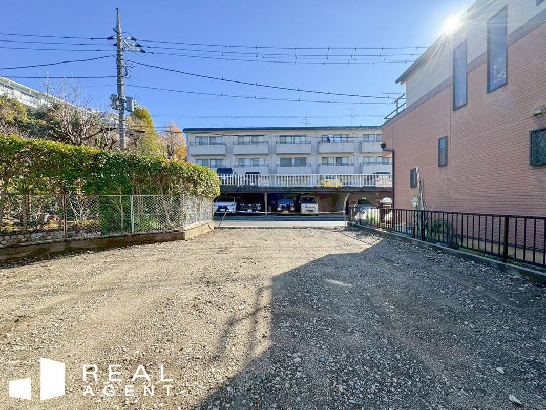 Land for Sale in Yokohama Tsurumi with Custom Home Build Option - Thumbnail 4