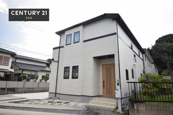 2020 Built 4SLDK House in Toride with 6 Car Parking - Thumbnail 2