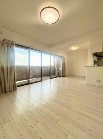 3LDK Apartment in Wakayama City Near Wakayama Castle - Thumbnail 3