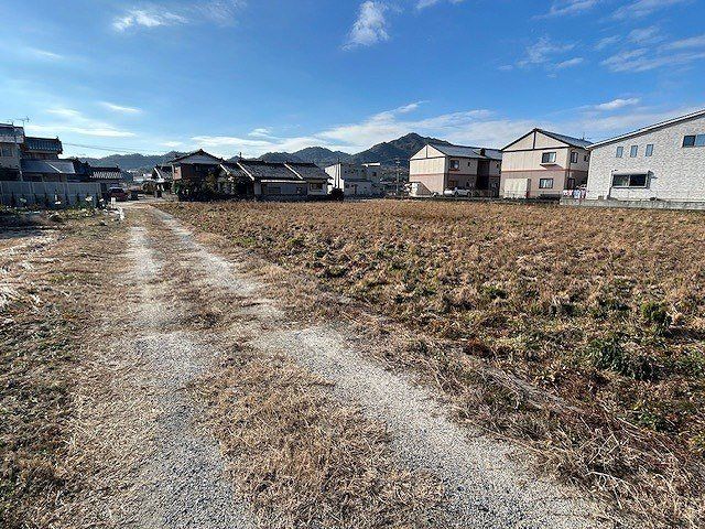 Vacant Land for Sale in Iwakuni, Yamaguchi - 2203 sqm - Thumbnail 2