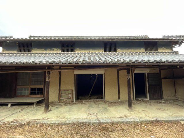 Traditional 1935 Kominka with Farmland in Mitoyo, Kagawa - Thumbnail 4