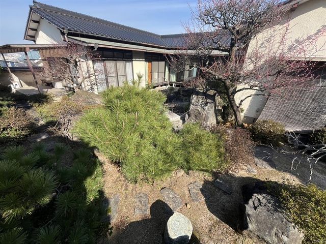 5LDK House in Kitakyushu with Garden and Parking - Thumbnail 3