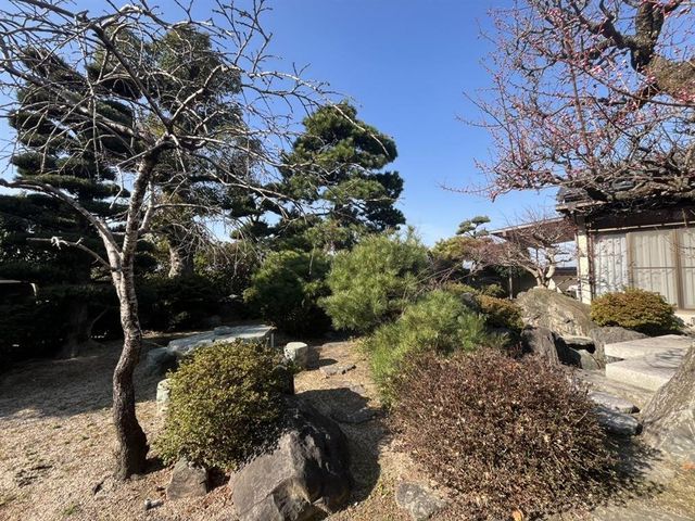 5LDK House in Kitakyushu with Garden and Parking - Thumbnail 4