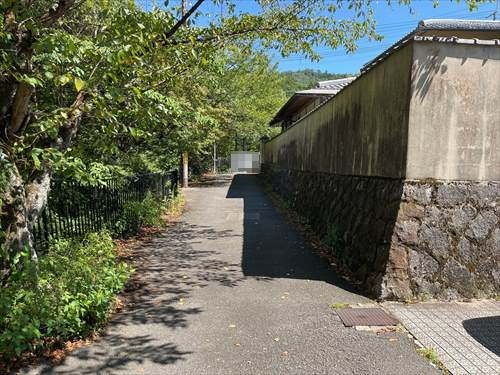 Land with Old House in Kyoto's Shugakuin Scenic District - Thumbnail 3