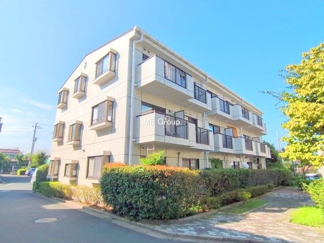LifeTown Funabashi Townhouse 3LDK Apartment for Sale - Thumbnail 2