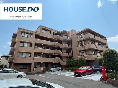 Spacious 4LDK Apartment in Mezon Fore Kamiarai, Shizuoka — Image 3, Aoi, Shizuoka