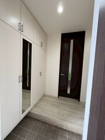 2LDK House in Sagamihara with Mountain Views - Thumbnail 3