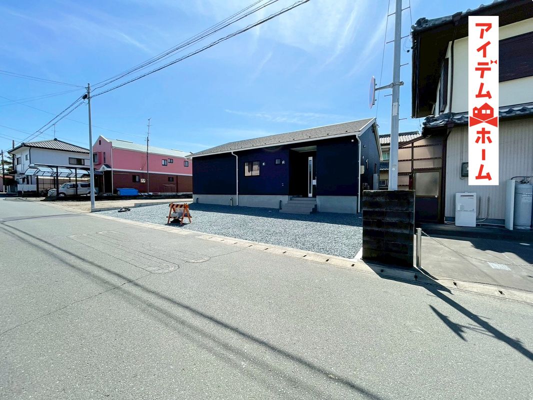 New 4LDK Single-Story House for Sale in Hamamatsu, Shizuoka - Thumbnail 2