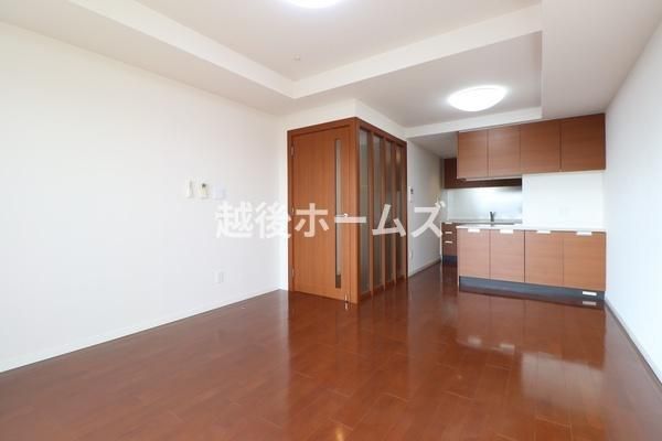 Grand Maison Nishiohata 13F 2SLDK Condo in Niigata Chuo-ku - Thumbnail 3