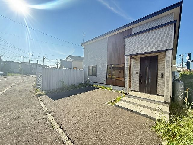 2LDK House in Kiyota Ward, Sapporo - 67.9m² on 189m² Land - Thumbnail 2