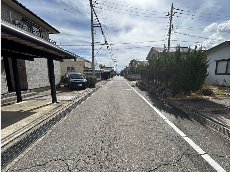 120 Tsubo Development Land for Sale in Takaoka, Toyama - Thumbnail 4