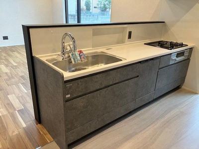 Modern 3SLDK House in Sano with Solar Panels — Image 4, Sano, Tochigi